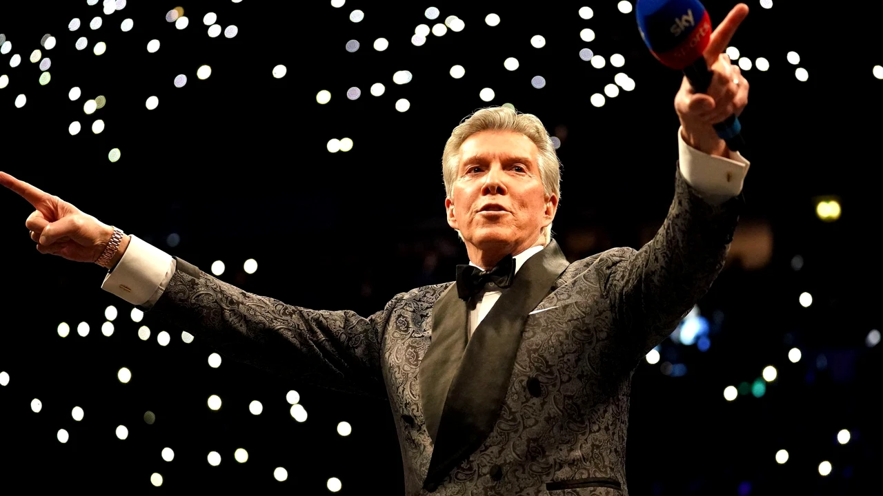 Ce sumă uriașă câștigă Michael Buffer de fiecare dată când strigă „Let’s get ready to rumble!” în ring. A ajuns la o avere colosală