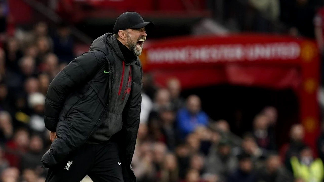 Jurgen Klopp s-a înfuriat și a plecat din interviu după ce Liverpool a fost scoasă din Cupa Angliei de Man United: „O întrebare proastă”