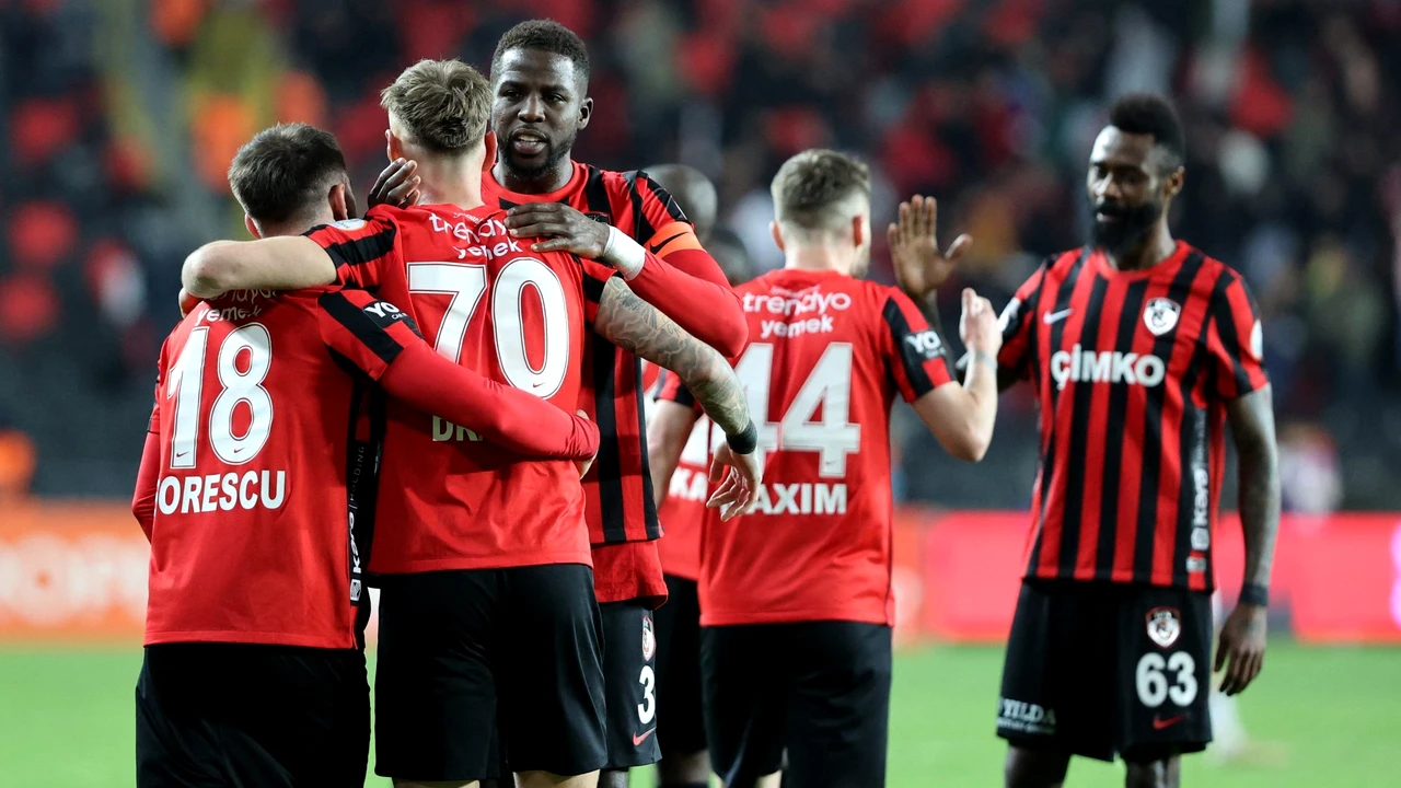 Scenariu ireal! Românii de la Gaziantep le-au dat clasă tuturor după ce au fost bănuiți că vor să saboteze clubul pentru “executarea” lui Șumudică