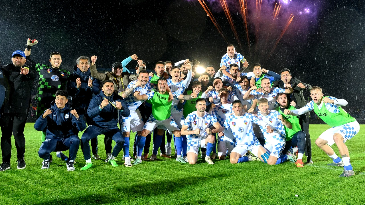 Corvinul face cum spune Lucescu. Planul clubului după sezonul uluitor din Cupa României