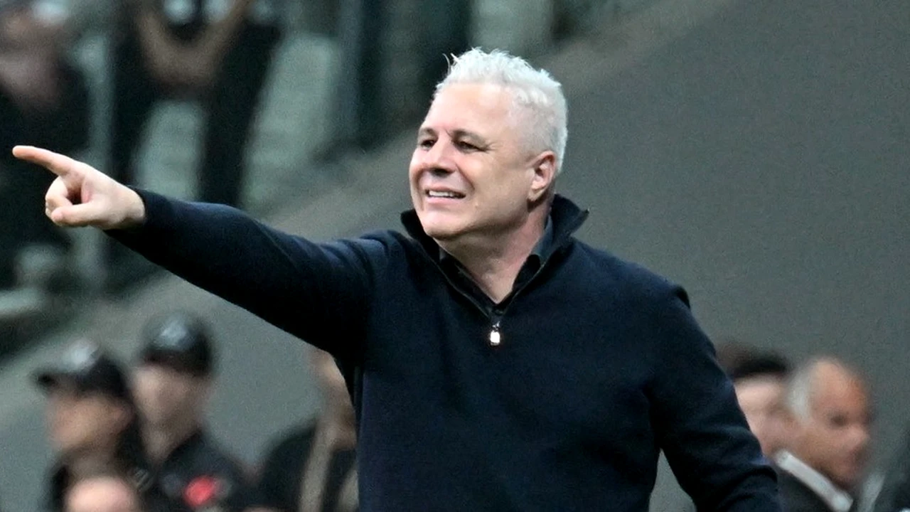 Îl cheamă la negocieri pe Șumudică doar ca să nu spună că n-a fost băgat în seamă! Care ar fi planul real al lui Șucu pentru banca Rapidului