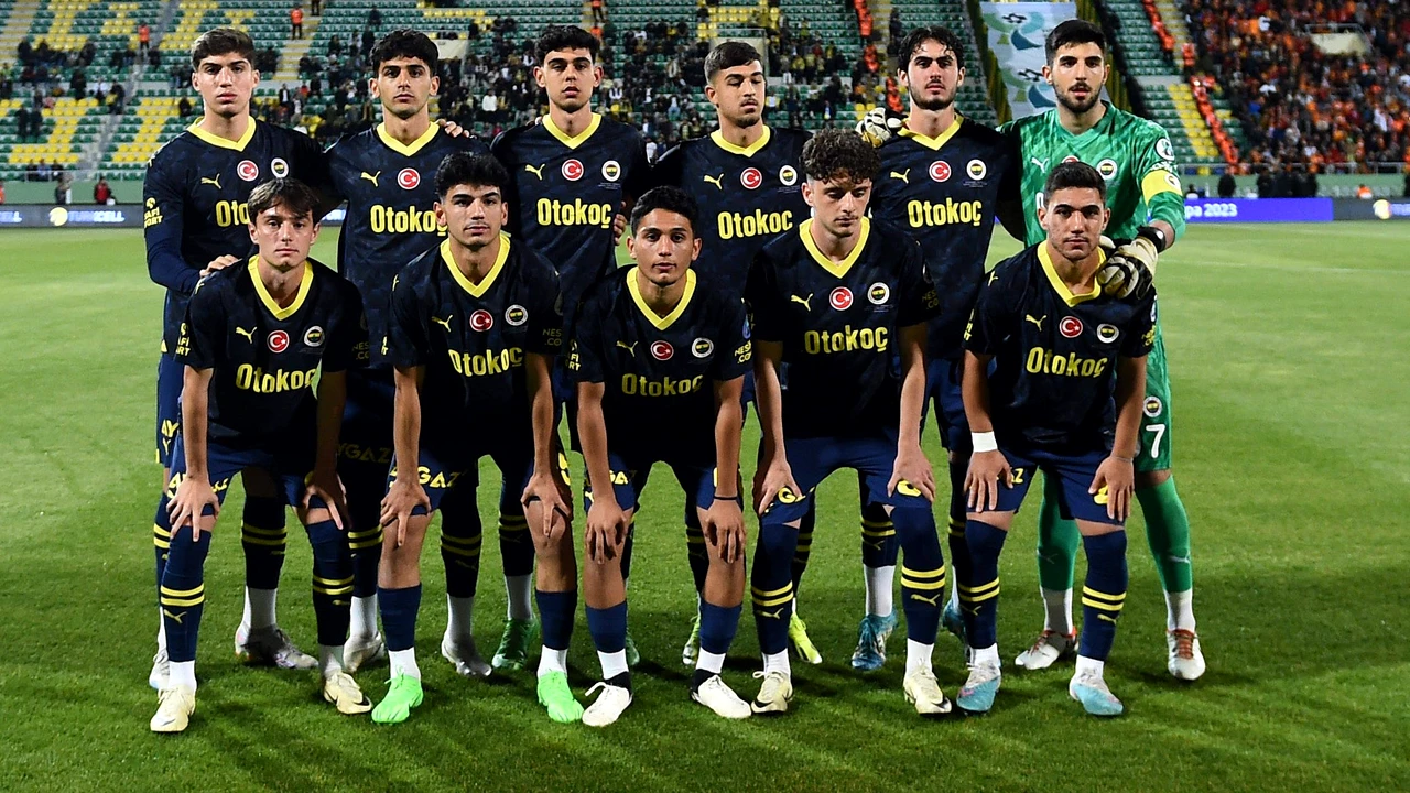 De ce a ieșit Fenerbahce din teren după doar un minut în meciul contra lui Galatasaray? Clubul a dat explicații complete