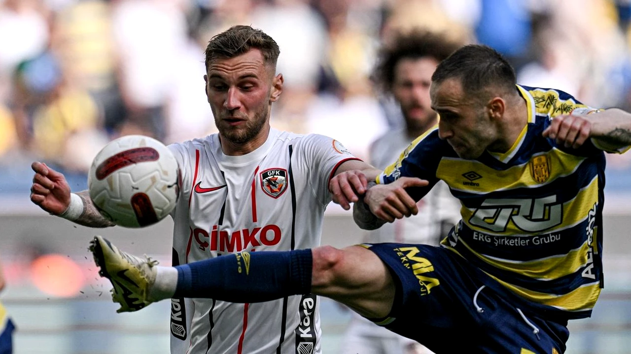 Denis Drăguș merge la Trabzonspor! Standard a acceptat ultima ofertă. Mutarea a fost anunțată în premieră de PlaySport