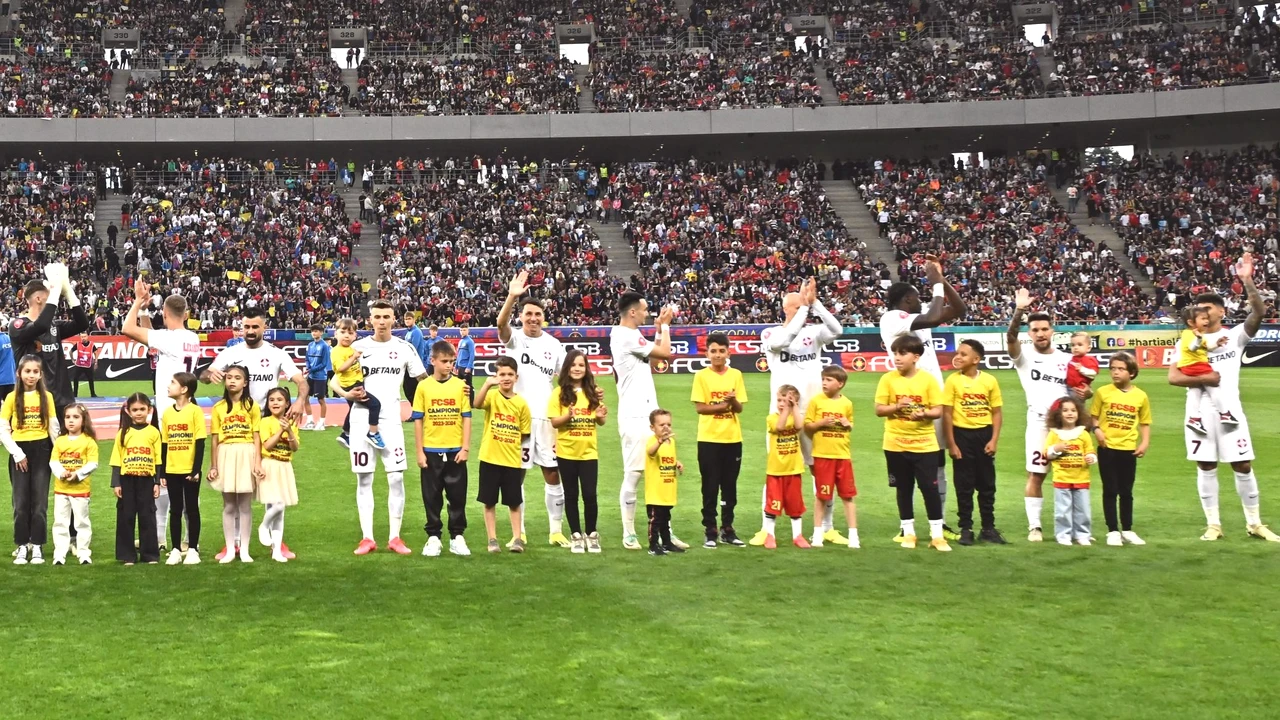 Campionii de la FCSB, prezentați de tot stadionul! Primul moment de sărbătoare pe Arena Națională! Cum au fost primiți jucătorii