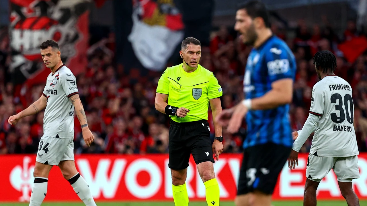 Istvan Kovacs, luat în colimator după o fază din finala Europa League: „Nu a acordat un penalty clar”