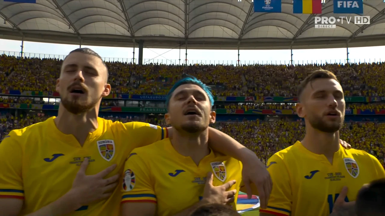 Se colorează și pământul în culorile steagului României! Jucătorii naționalei au cântat IMPRESIONANT imnul înaintea meciului cu Slovacia