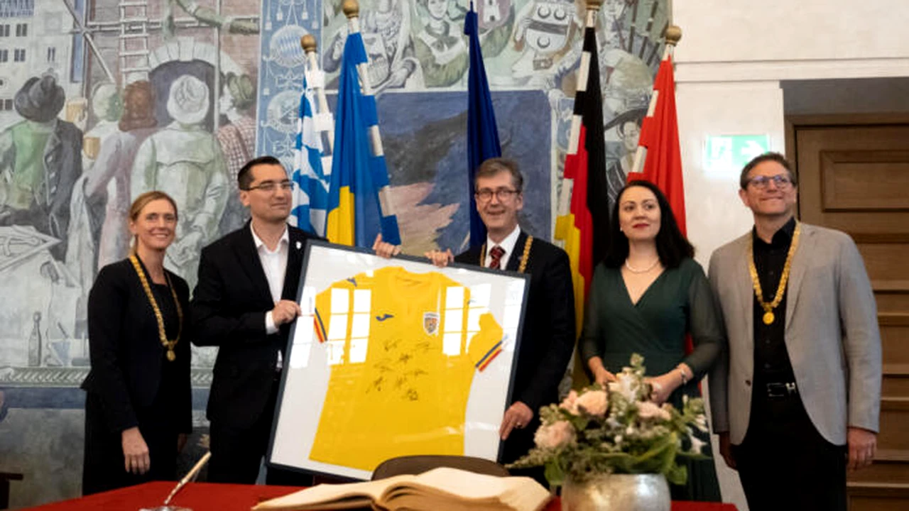 Delegația României a fost primită în recepție la Primăria Wurzburg! Ce a scris Răzvan Burleanu în cartea orașului