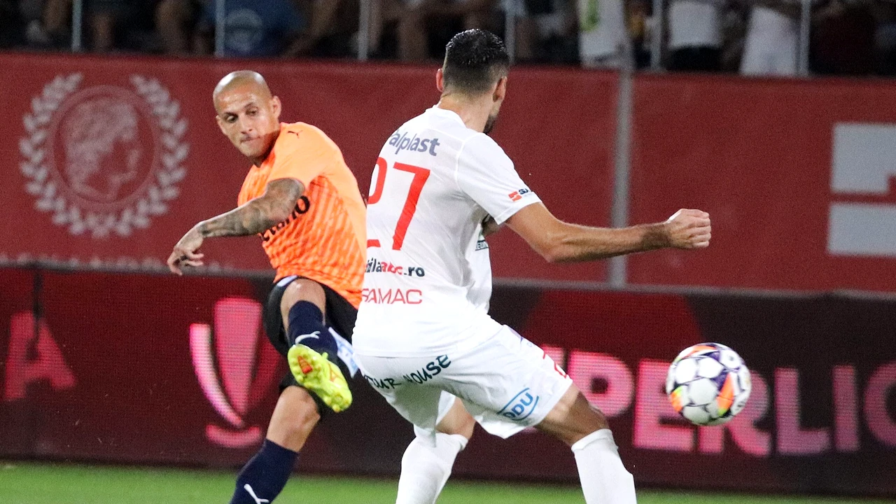 Mitriță nu mai prinde convocarea nici în primul 11 al Craiovei! I-a înjurat pe membrii staff-ului pentru că l-au lăsat să joace pe caniculă, Gâlcă s-a înfuriat și l-a scos din echipă