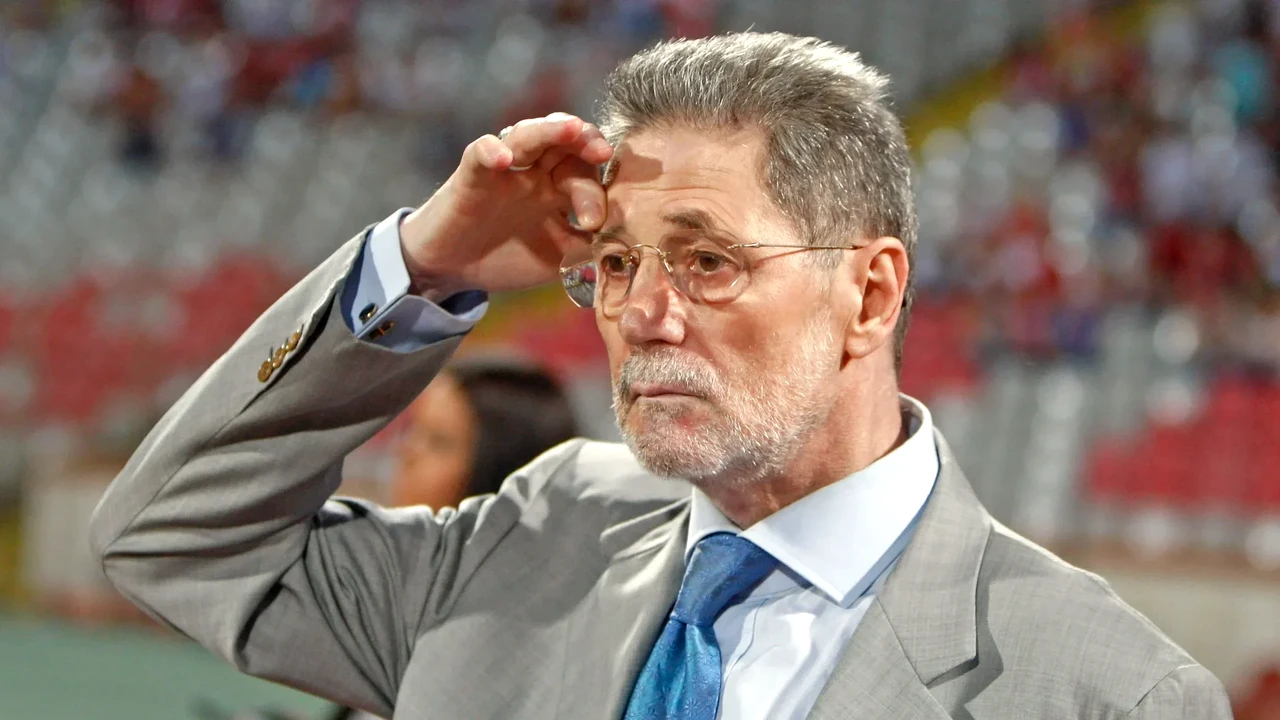 Cornel Dinu, operat după ce a stat în spital două săptămâni. În ce stare se află