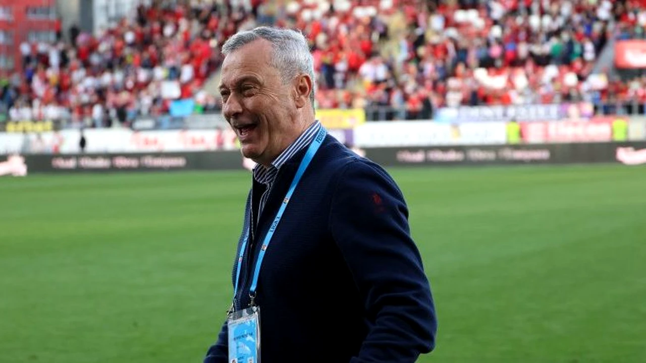 Reacție opusă. Rednic a văzut ce a zis și l-a contrat: ”Nu ştiu dacă Dorinel a fost la prima repriză”