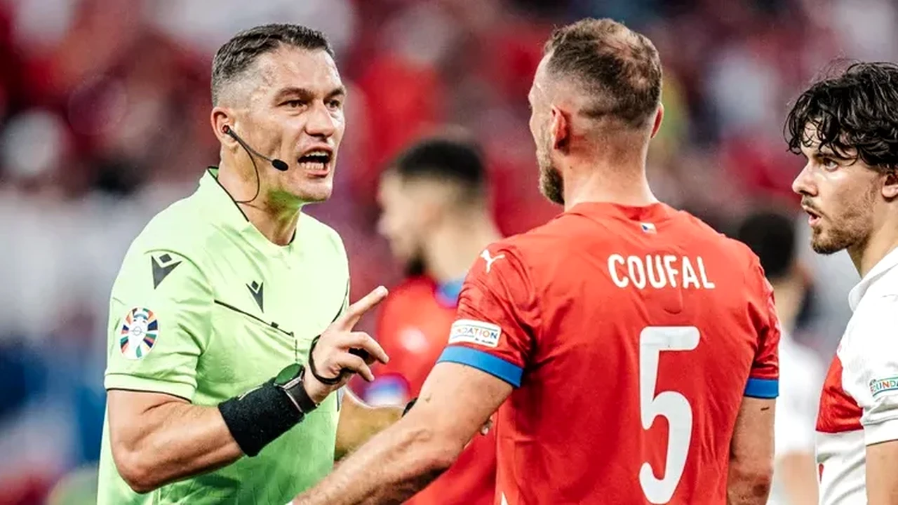 Kovacs, tras pe linie moartă de UEFA. Situația incredibilă în care se află arbitrul român