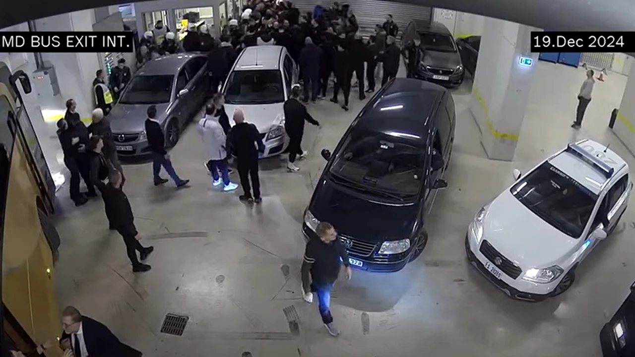Răzvan Lucescu i-a pus mâna în gât unui puști în scenele nebune de la Atena. Au apărut imaginile