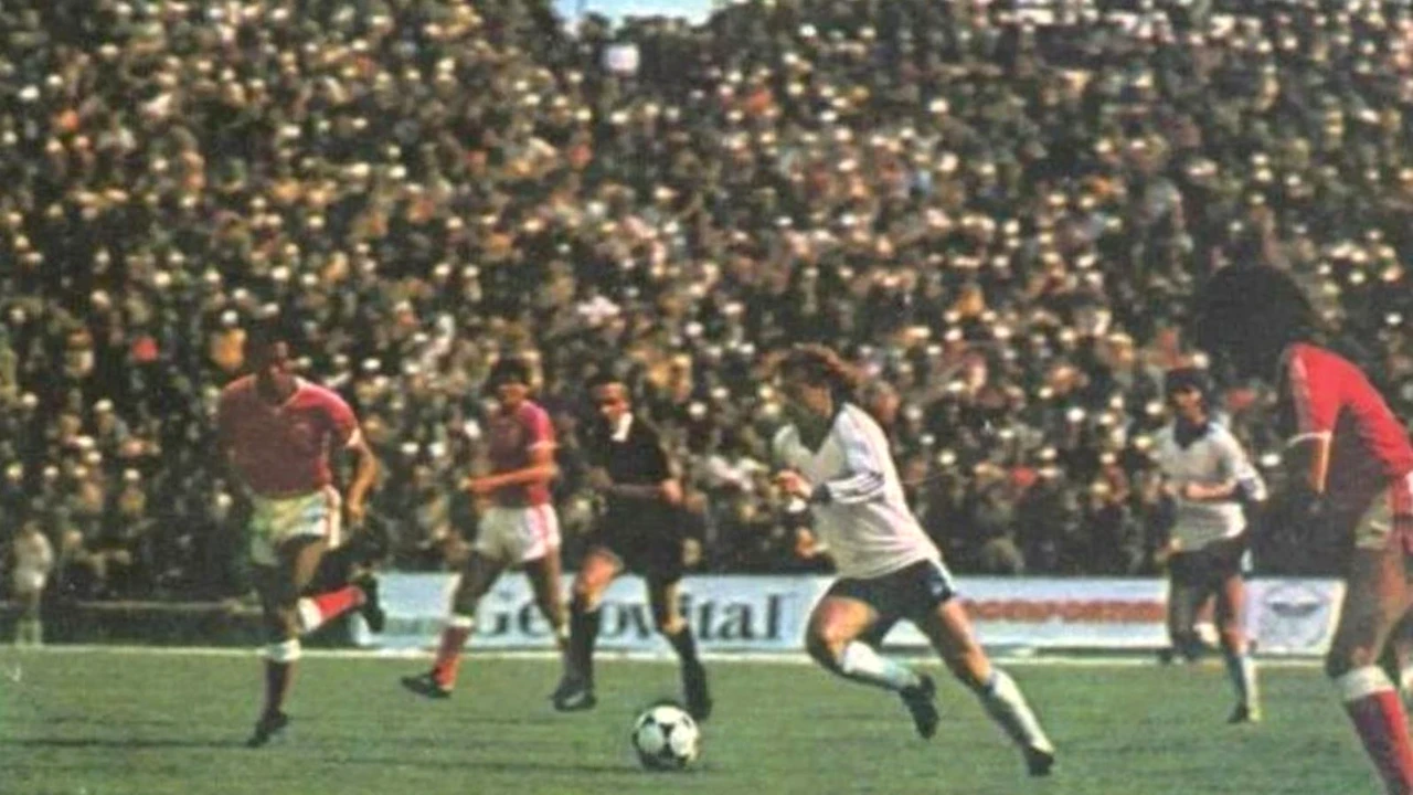 „Era mai jos bara cu 5 centimetri”. Craiova a ratat calificarea în finala Cupei UEFA din 1983 printr-un ghinion teribil