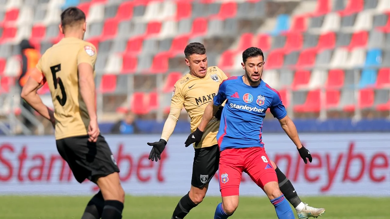 Steaua a învins-o pe Reșița, în primul meci din etapa a cincea a play-off-ului Ligii 2. ”Militarii” au trei victorii consecutive