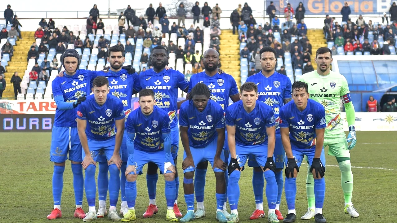 Club împărțit la propriu! CFR Cluj, uimită de următoarea adversară care face turism ca să ajungă la meci: „Antrenorul nu vrea să mai stea, să rezilieze contractul”