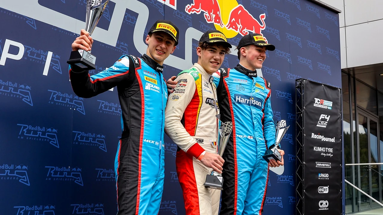 Luca Viișoreanu și echipa Real Racing au obținut prima victorie în Formula 4: „A fost o cursă incredibilă!”