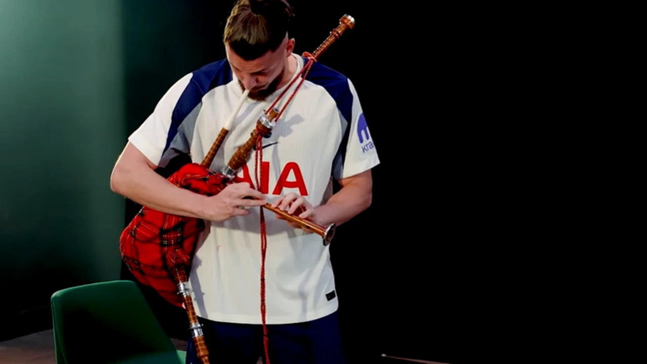 Drăgușin și talentul său ascuns. Ce abilități inedite posedă fundașul României | VIDEO