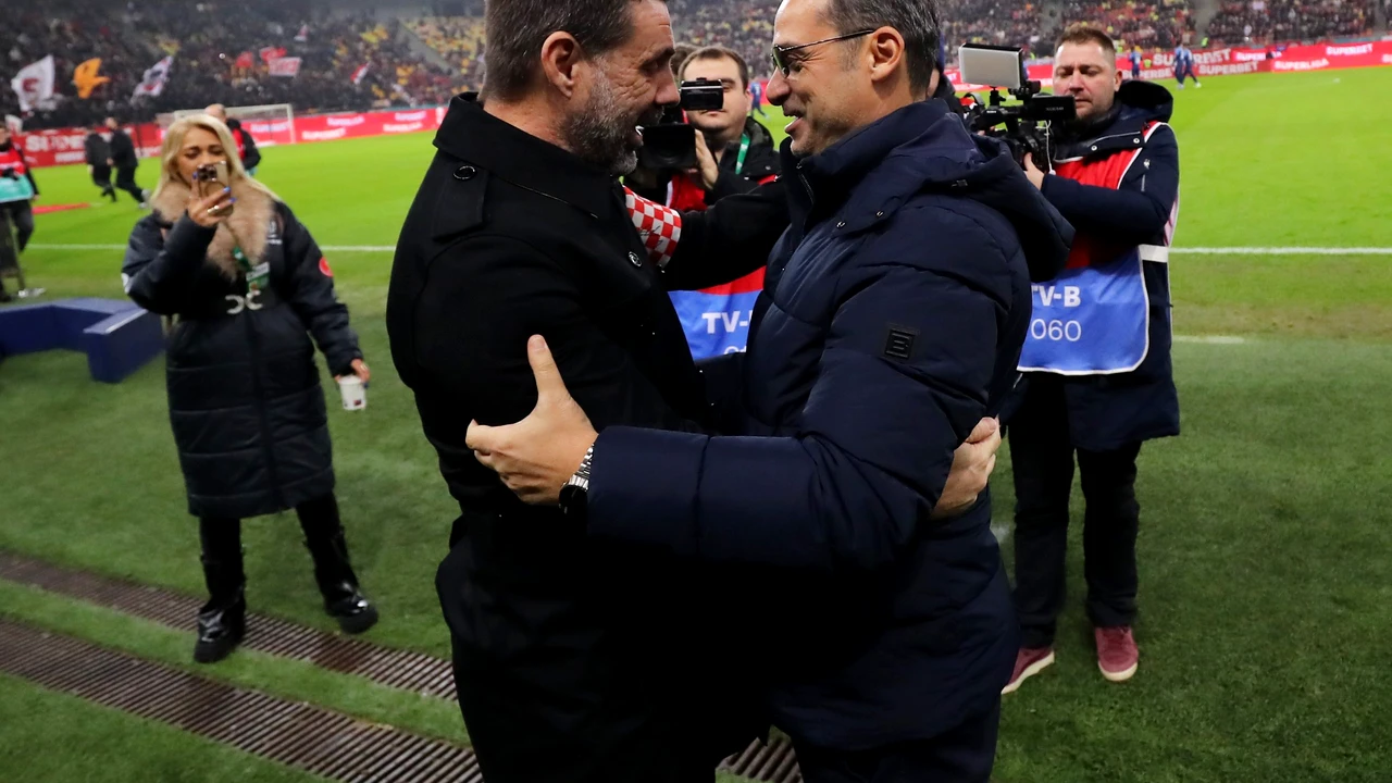 Şoc în Superliga. Antrenorul va fi dat afară după ce a criticat campania de transferuri a clubului