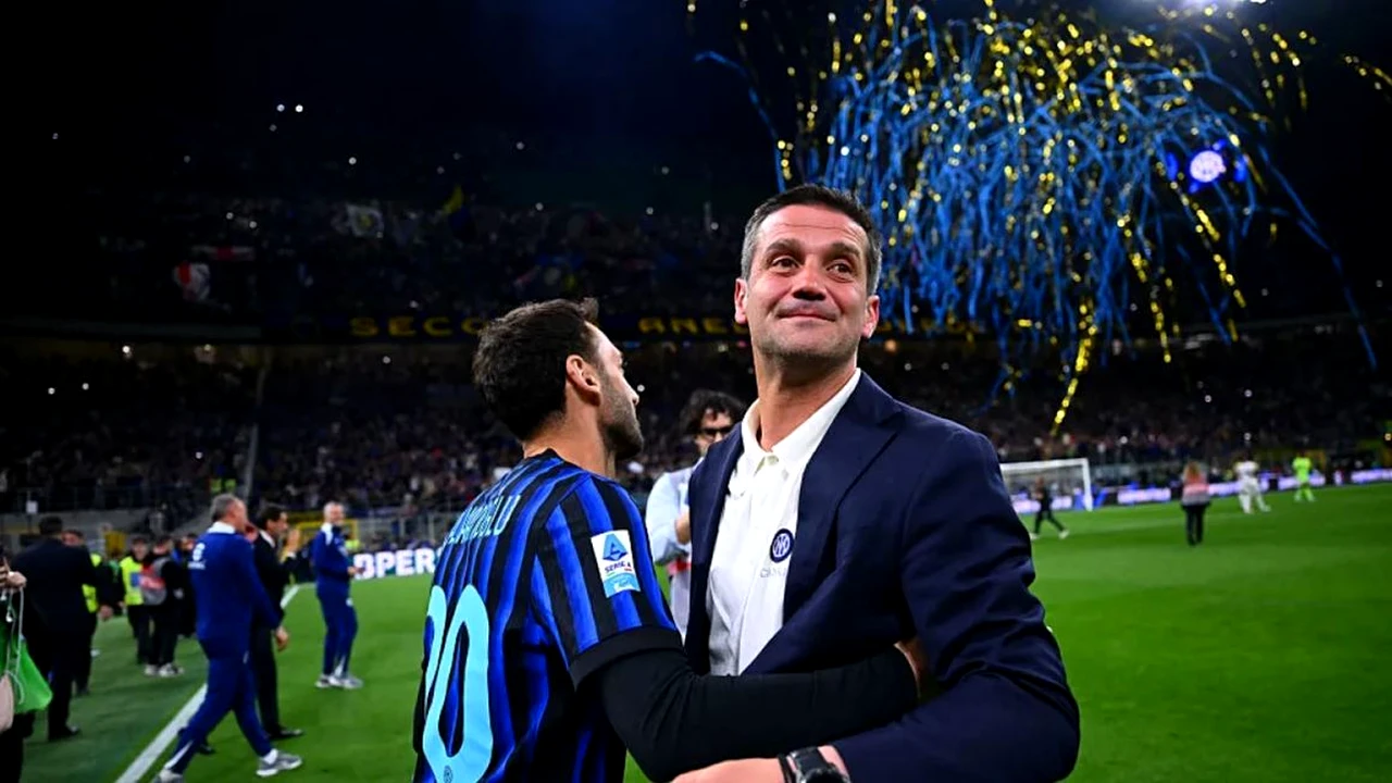 „M-am dus în vestiar pentru viciile mele, am fumat o ţigară”. Chivu, spectacol la declaraţii după ce a cucerit titlul în Italia: „Am vrut să fiu cool pentru interviuri, aşa că m-am dus la frizer”
