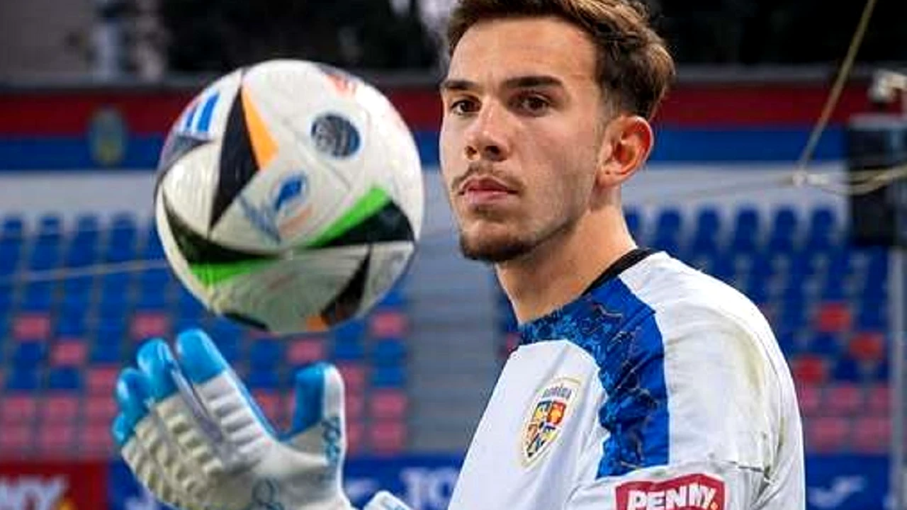 OFICIAL | Universitatea Craiova, prima mutare după câștigarea titlului. L-a luat pe jucătorul FCSB-ului
