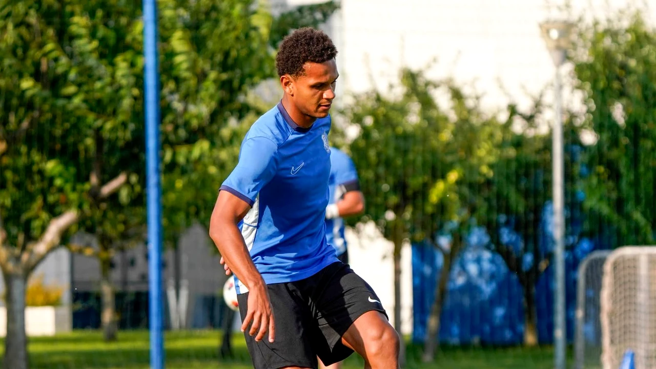 OFICIAL | Farul apelează la francezi după ce a fost la un pas de retrogradarea în Liga 2. Doi fotbaliști din „Hexagon” au semnat