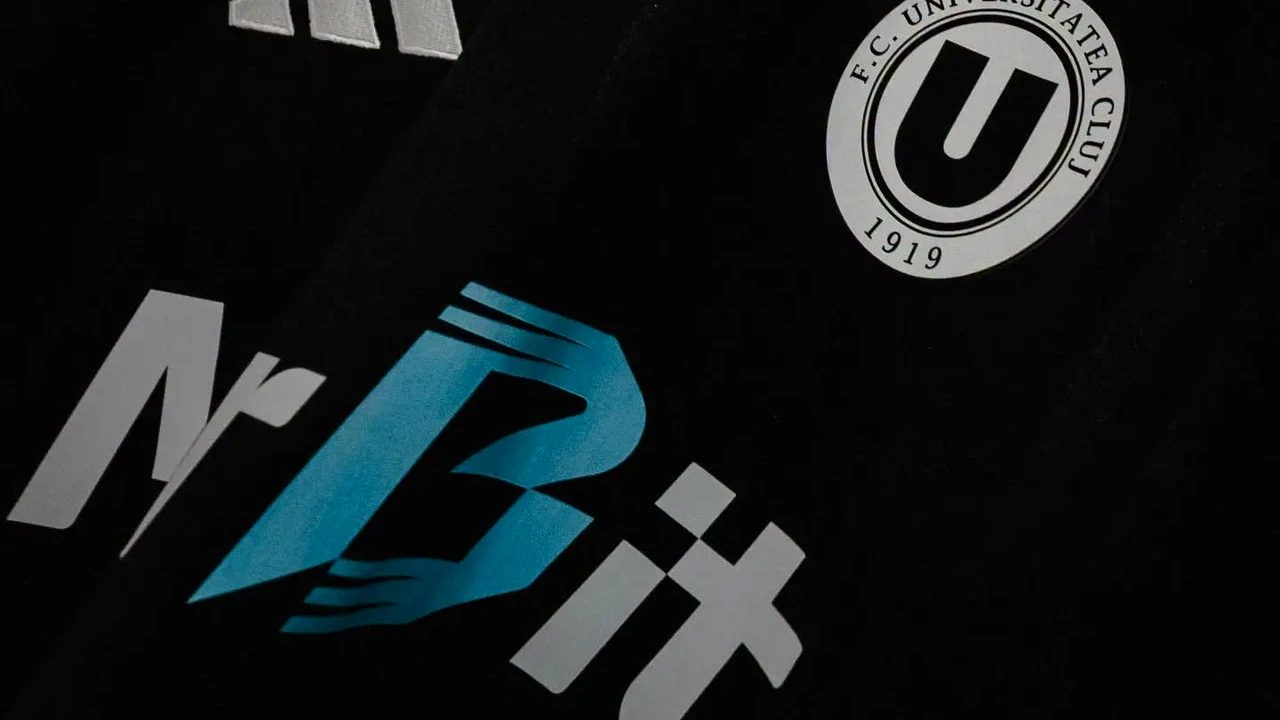 OFICIAL | U Cluj a realizat un transfer. Un portar român cu un CV interesant a semnat cu clubul ardelean