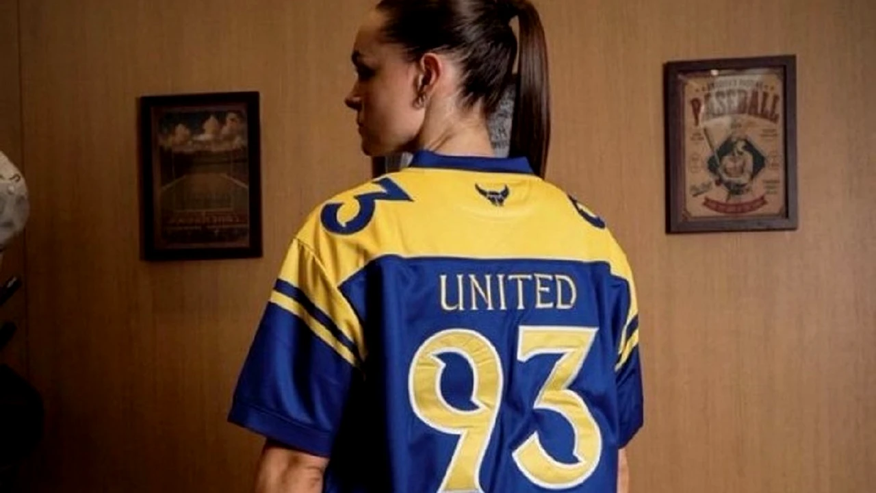 Un club de fotbal din Anglia îşi cere scuze pentru detaliul de pe echipament: “A fost lansat fără a înţelege contextul istoric şi asocierile”