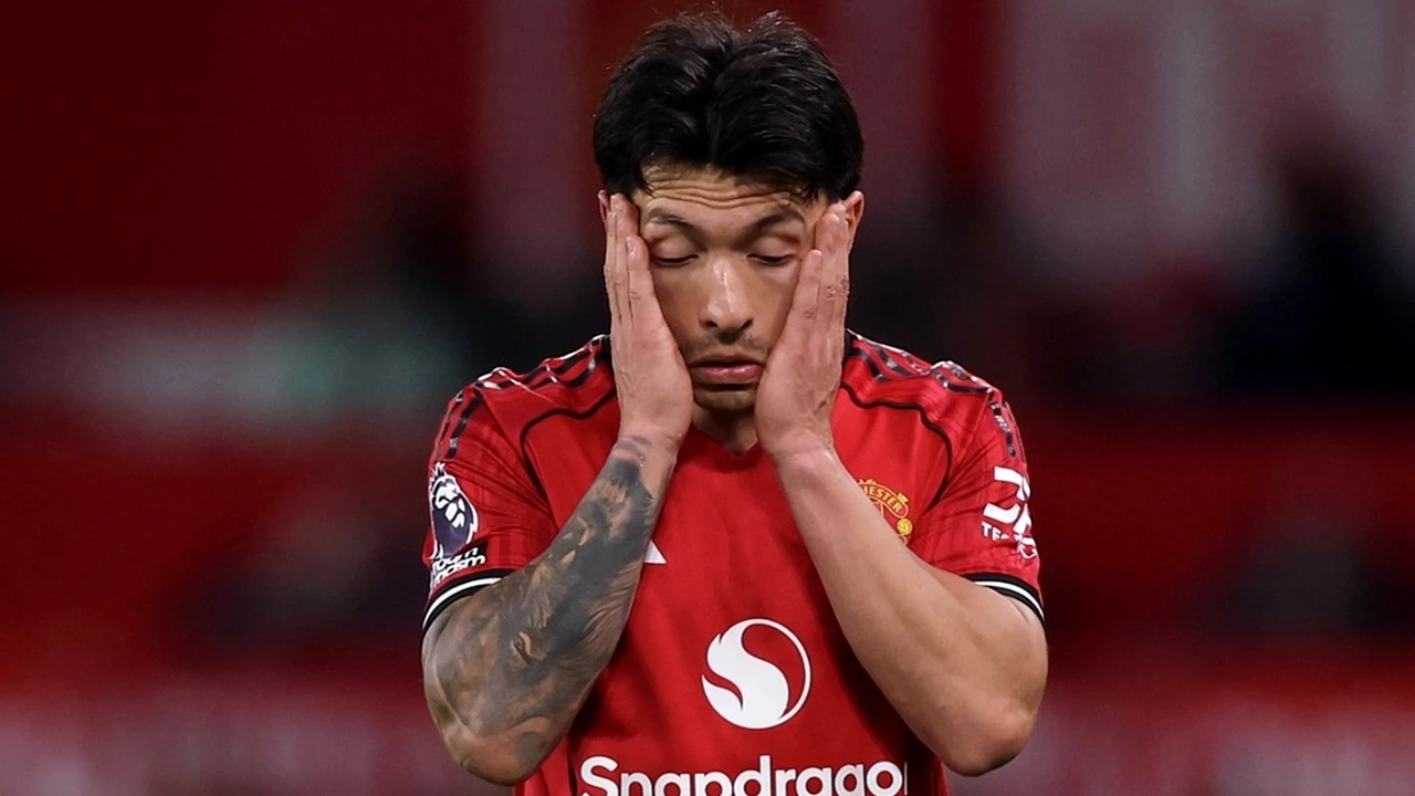 Revoltă totală după eşecul cu Atletico. Vedeta lui Manchester United a dinamitat clubul: ”M-am săturat! De ce schimbaţi doar antrenorii?”