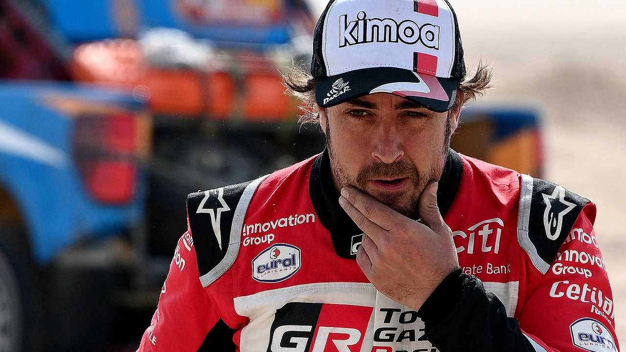 Pilotul Fernando Alonso s-a despărțit de iubita după doar un an de zile. “Relația noastră de cuplu s-a încheiat”