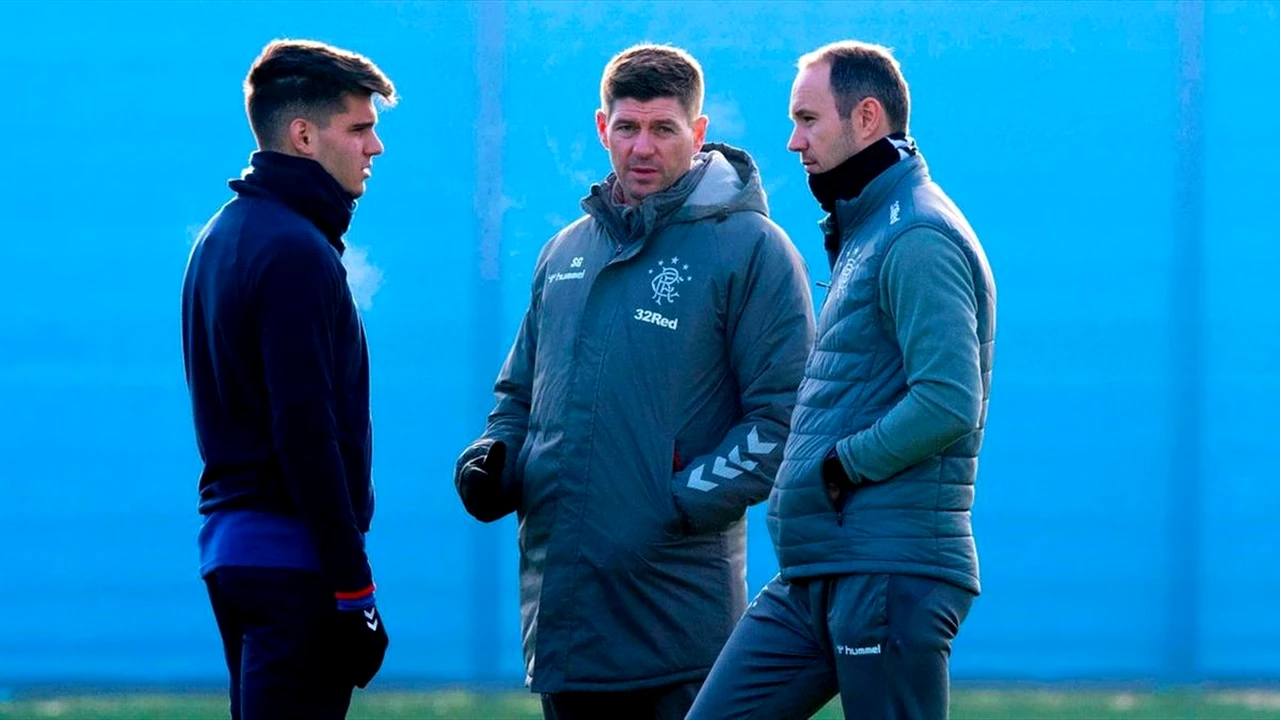 Ruptură între Ianis Hagi și antrenorul său de la Rangers. Ce a pățit Gerrard din cauza românului