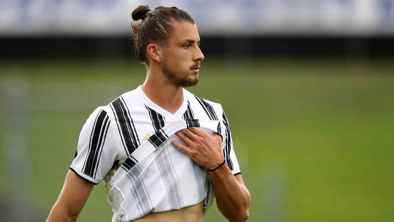 Radu Drăgușin, comparat cu Virgil Van Dijk în presa occidentală. Laude la adresa fundașului de la Juventus