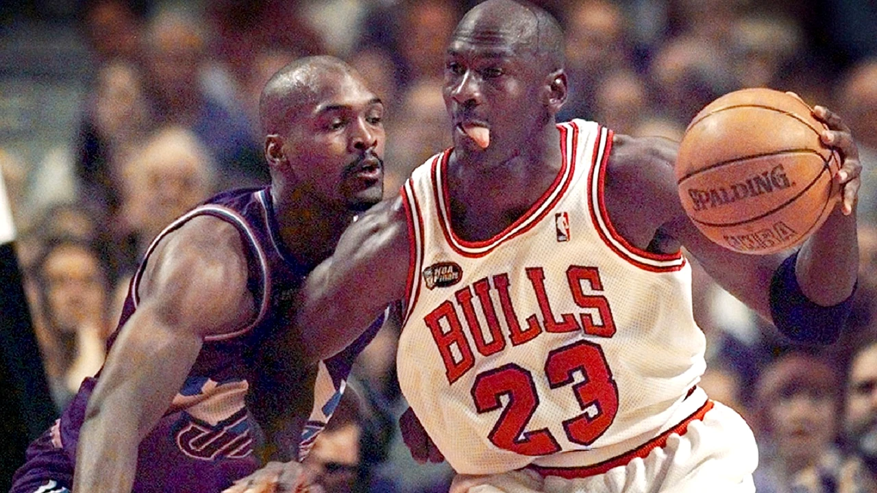 Suma fabuloasă plătită la licitație pentru încălțămintea purtată de Michael Jordan pe vremea când era în activitate