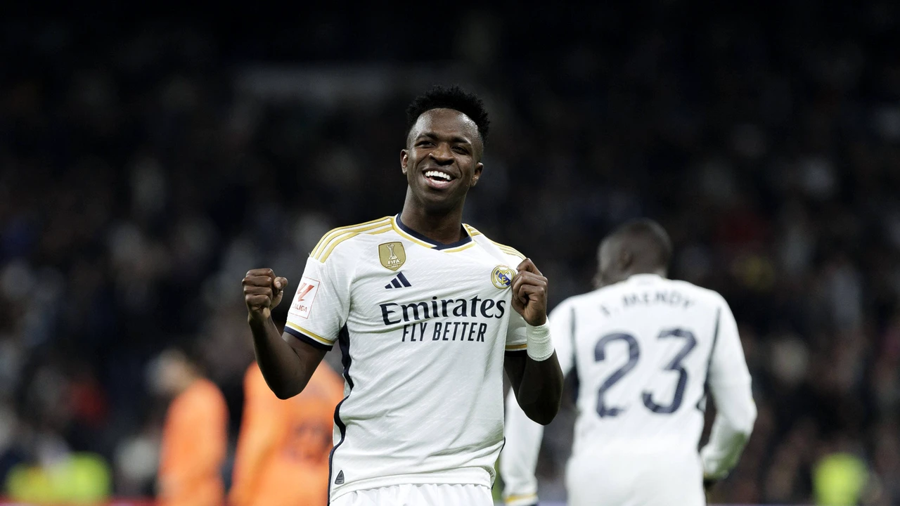 Scandal uriaș la meciul Real Madrid – FC Barcelona. Vinicius a fost amenințat de un rival, specialiștii i-au citit pe buze: „Îi dau o palmă!”. Foto