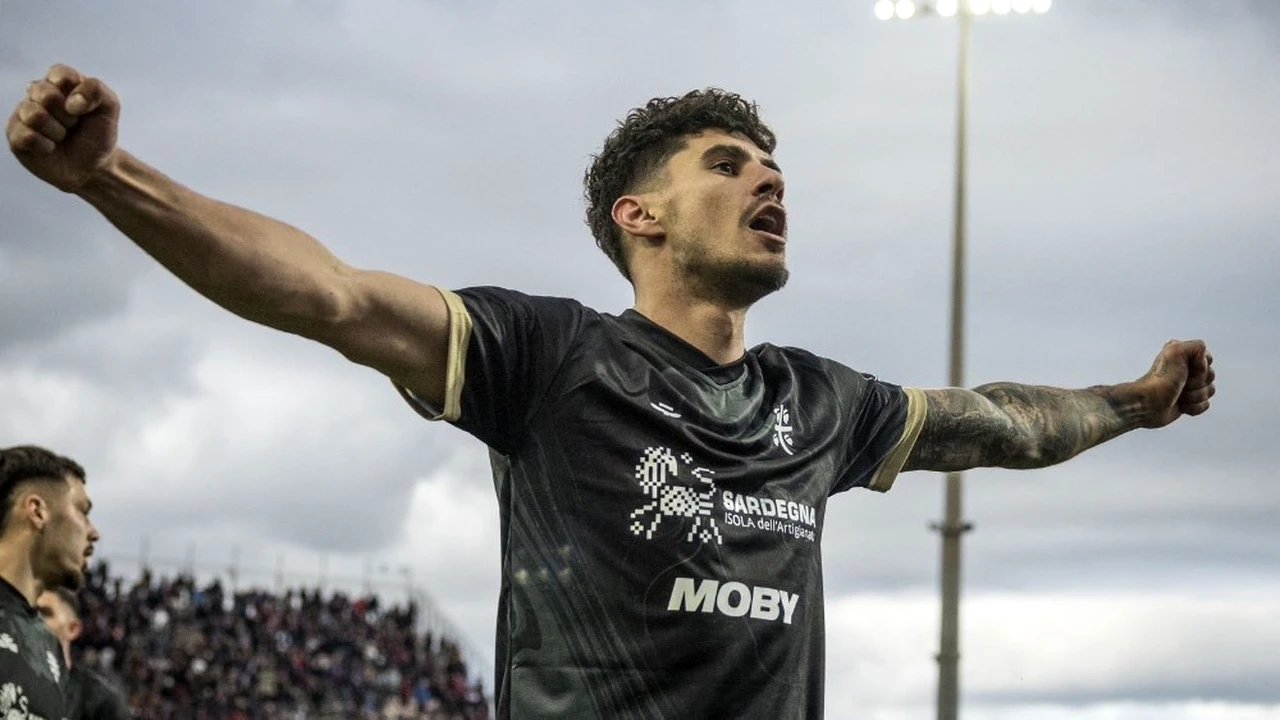 Florinel Coman s-a accidentat în Cagliari – Genoa 1-1. Davide Nicola, anunț despre starea românului