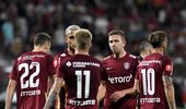 „Nu e nici cal, nici măgar! Parcă trage cu mingea medicinală” Alegerile lui Dan Petrescu pot arunca în aer totul la CFR. Trei jucători care îi „sabotează” sezonul. EXCLUSIV