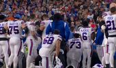 Damar Hamlin a făcut infarct în timpul meciului Cincinnati Bengals – Buffalo Bills din NFL! Momente șocante: un placaj, aproape să îi fie fatal