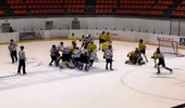 Șocant! Bătaie în toată regula pe Patinoarul Olimpic din Brașov, între copii de 15 ani. Video