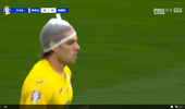 Ianis Hagi, tăietură urâtă la cap și plin de sânge în startul meciului! A primit îngrijiri aproape 5 minute