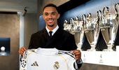 Alexander Arnold a semnat pe șase ani și a fost prezentat oficial la Real Madrid. Ce număr va purta fundașul