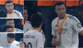 Momente incredibile după Supercupa Spaniei. Mbappe nu şi-a lăsat colegii să-i aplaude pe jucătorii Barcelonei | VIDEO