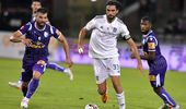O celebră cântăreața i-a sucit mințile lui Marius Constantin, fotbalistul care a retrogradat cu FC Argeș. Noua iubită a fotbalistului, cu 15 ani mai tânără