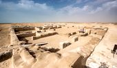 EXCLUSIV. În vizită la cel mai spectaculos oraș vechi și fort din deșertul qatarez. De ce căutătorii de perle își tăiau nasul