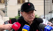 Becali a făcut ședință tactică în avionul care a dus-o pe FCSB la Salonic! Discurs fabulos în fața hotelului: „Lor nu le-am zis nimic, că nu pierd mingea. Dar lui Olaru i-am spus”
