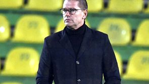 Flavius Stoican a făcut SHOW la conferinţa de presă, după ce a fost învins la debut de FCSB: ”Rădoi? Fratele meu, dar aş vrea să-l mănânc”