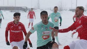 Sepsi, victorie la limită pe un teren înzăpezit, împotriva celor de la CS Dinamo. Spectacol în Reșița – Chindia Târgoviște