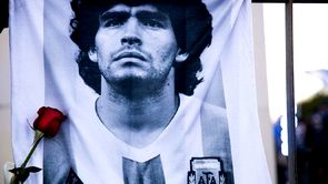 Moartea lui Diego Maradona, rejudecată! Continuă scandalul în Argentina: neglijenţă fatală sau conştientă?
