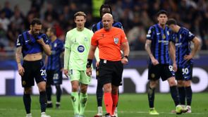 Confruntat de un fan, Marciniak a recunoscut că a greșit în semifinala Inter – FC Barcelona, de anul trecut: „Nu este nimic de iertat”