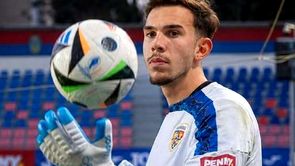 OFICIAL | Universitatea Craiova, prima mutare după câștigarea titlului. L-a luat pe jucătorul FCSB-ului