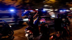 O adolescentă de 17 ani a decedat, după ce a căzut dintr-un camion în timp ce sărbătorea victoria francezilor împotriva Marocului la CM