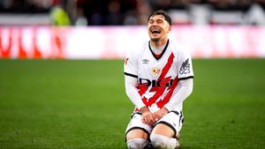 Rațiu, ocazie uriașă cu Real Madrid. Rayo, învinsă cu un penalty în minutul 90+10